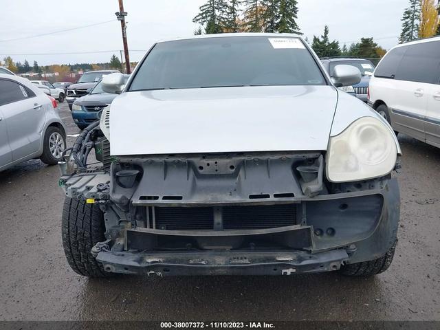 Photo 11 VIN: WP1AB29P85LA61739 - PORSCHE CAYENNE 