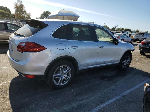 Photo 2 VIN: WP1AB2A20DLA83006 - PORSCHE CAYENNE 