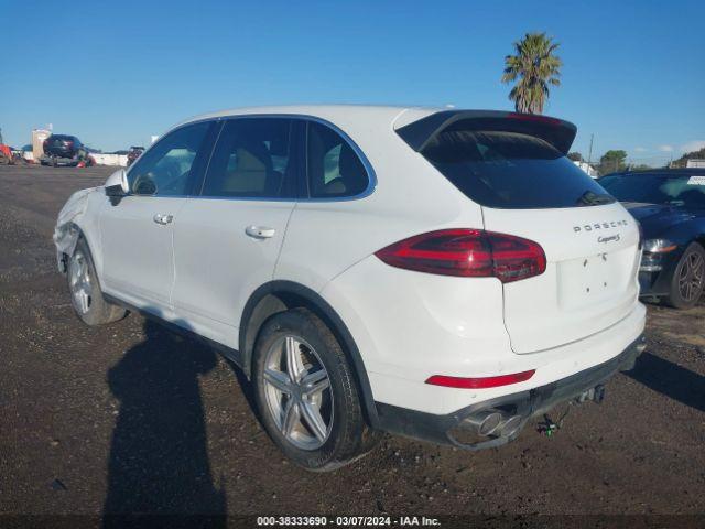 Photo 2 VIN: WP1AB2A22GLA95856 - PORSCHE CAYENNE 