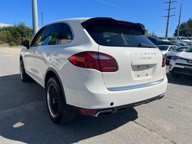 Photo 2 VIN: WP1AB2A23BLA48229 - PORSCHE CAYENNE S 