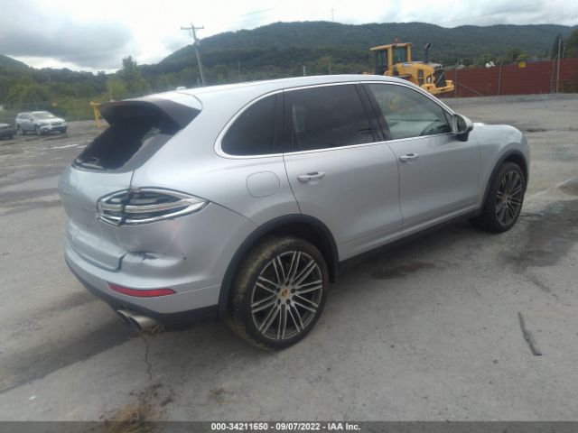 Photo 3 VIN: WP1AB2A23HLA51527 - PORSCHE CAYENNE 