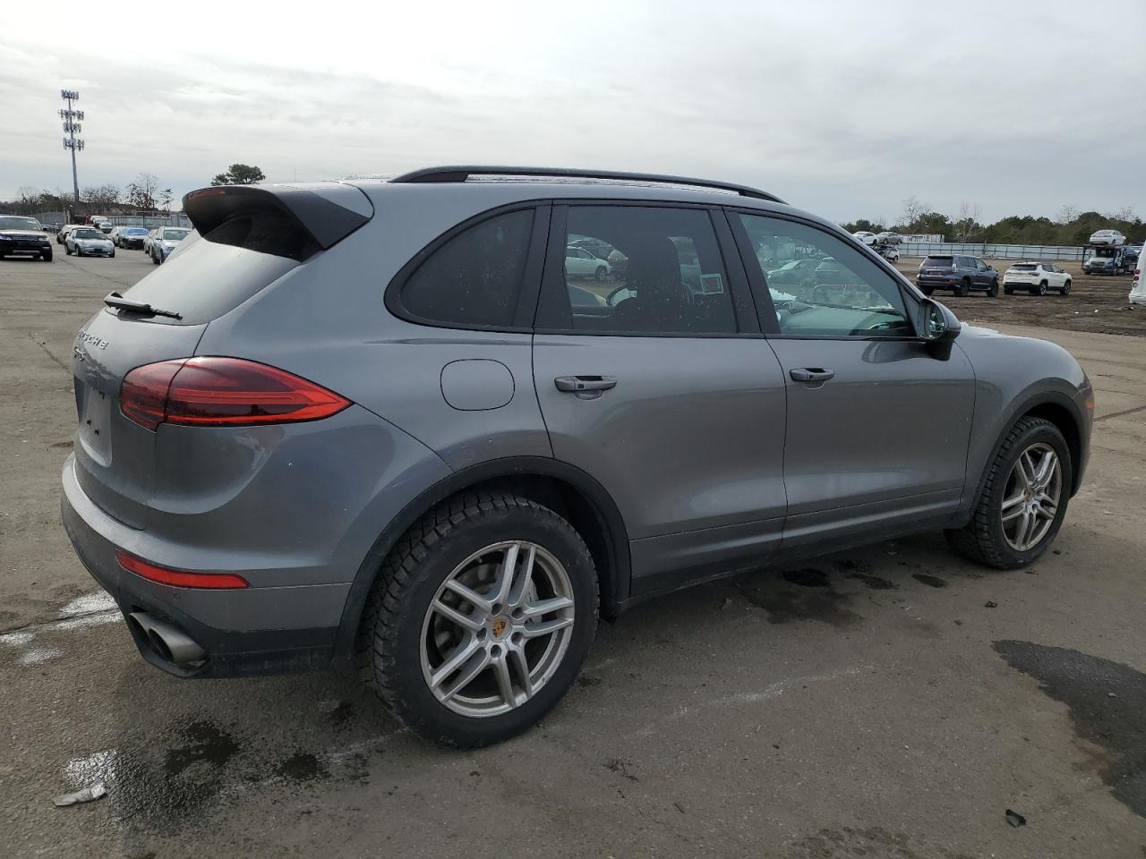 Photo 2 VIN: WP1AB2A24HLA52539 - PORSCHE CAYENNE 