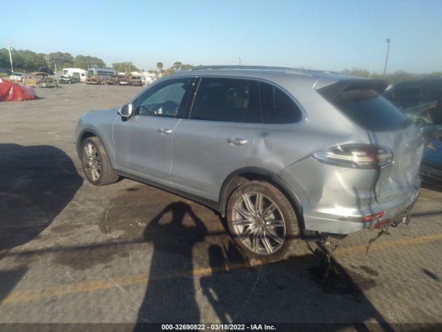 Photo 2 VIN: WP1AB2A26FLA59912 - PORSCHE CAYENNE 