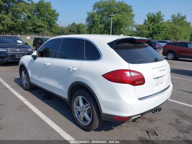 Photo 2 VIN: WP1AB2A27CLA47408 - PORSCHE CAYENNE 