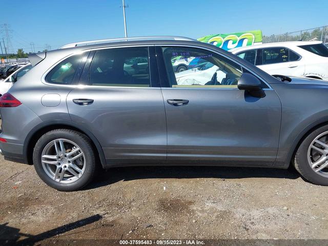 Photo 13 VIN: WP1AB2A28FLA58728 - PORSCHE CAYENNE 