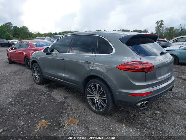 Photo 2 VIN: WP1AB2A28HLA50261 - PORSCHE CAYENNE 