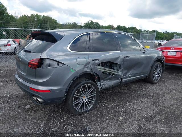 Photo 3 VIN: WP1AB2A28HLA50261 - PORSCHE CAYENNE 