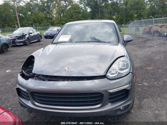 Photo 9 VIN: WP1AB2A28HLA50261 - PORSCHE CAYENNE 