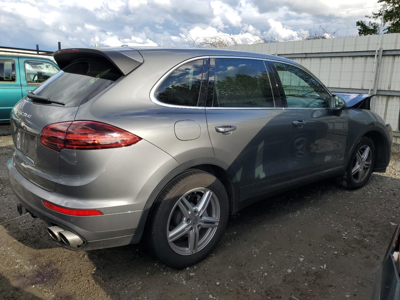 Photo 2 VIN: WP1AB2A28JLA60262 - PORSCHE CAYENNE 