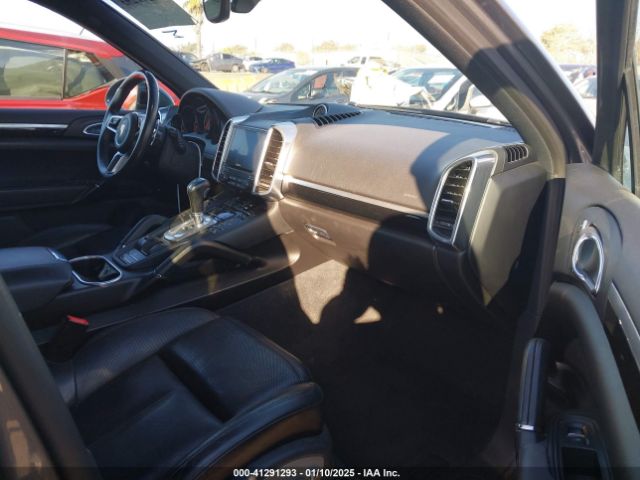 Photo 4 VIN: WP1AB2A28JLA60472 - PORSCHE CAYENNE 