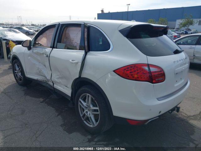 Photo 2 VIN: WP1AB2A29BLA41995 - PORSCHE CAYENNE 