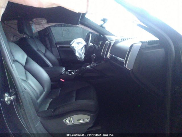 Photo 4 VIN: WP1AB2A29BLA43231 - PORSCHE CAYENNE 