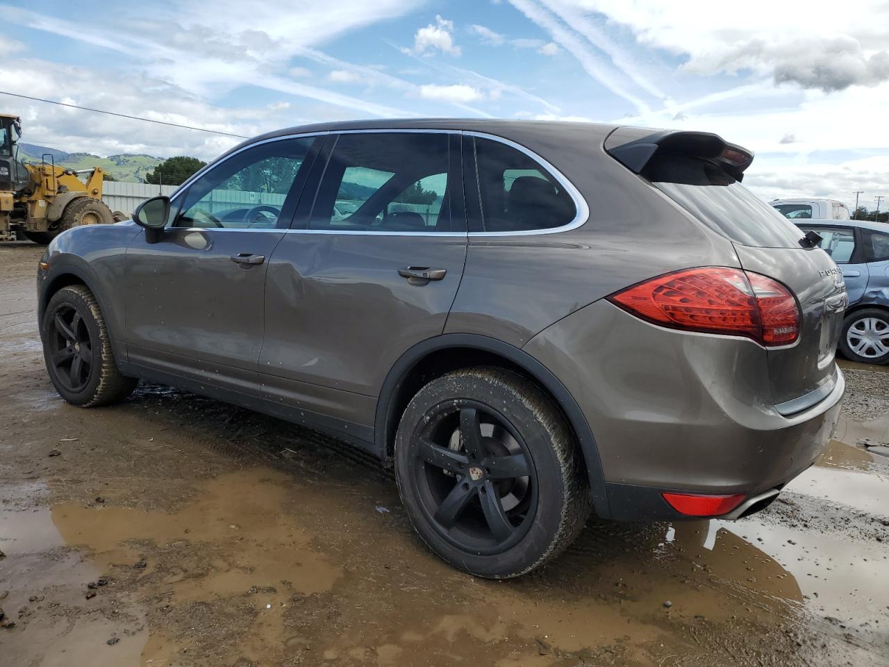 Photo 1 VIN: WP1AB2A29BLA44668 - PORSCHE CAYENNE 