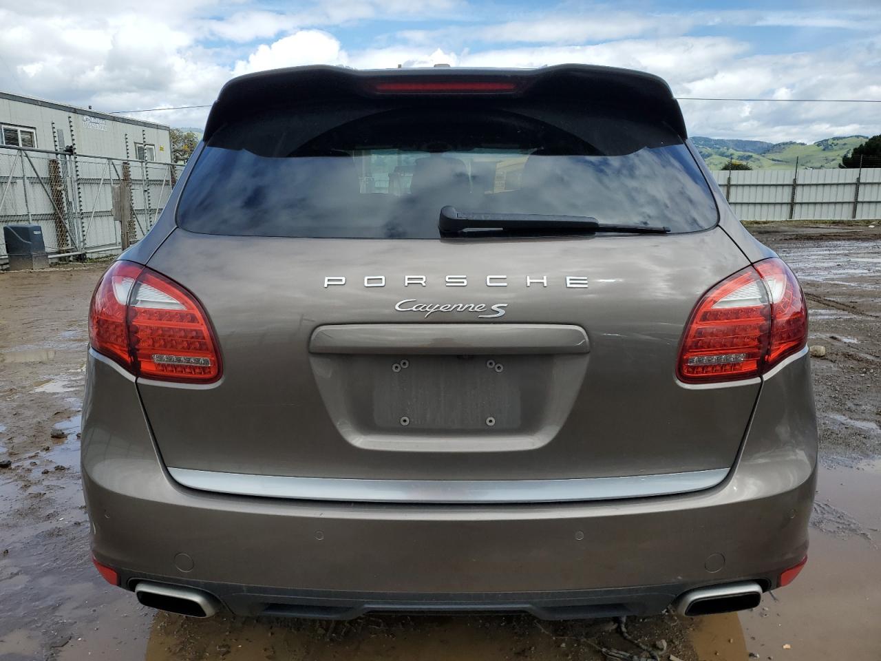 Photo 5 VIN: WP1AB2A29BLA44668 - PORSCHE CAYENNE 