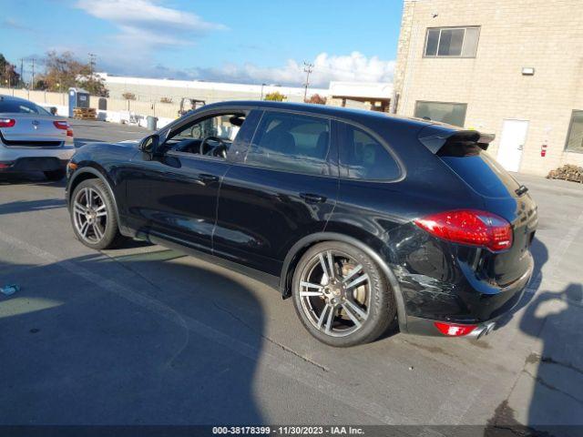 Photo 2 VIN: WP1AB2A29CLA41612 - PORSCHE CAYENNE 