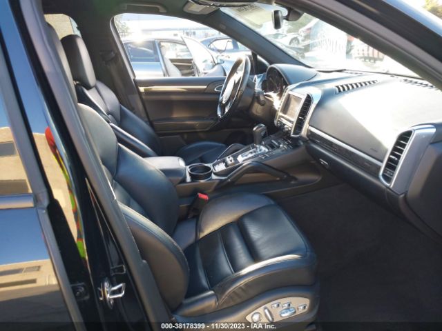 Photo 4 VIN: WP1AB2A29CLA41612 - PORSCHE CAYENNE 