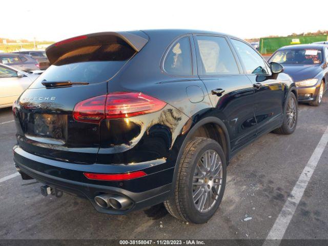 Photo 3 VIN: WP1AB2A2XGLA96639 - PORSCHE CAYENNE 