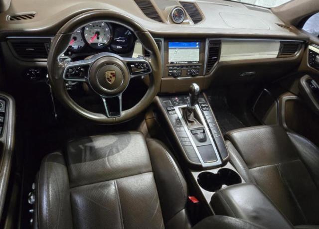 Photo 8 VIN: WP1AB2A50GLB45387 - PORSCHE MACAN S 