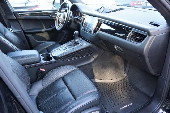 Photo 7 VIN: WP1AB2A50HLB16103 - PORSCHE MACAN SUV 