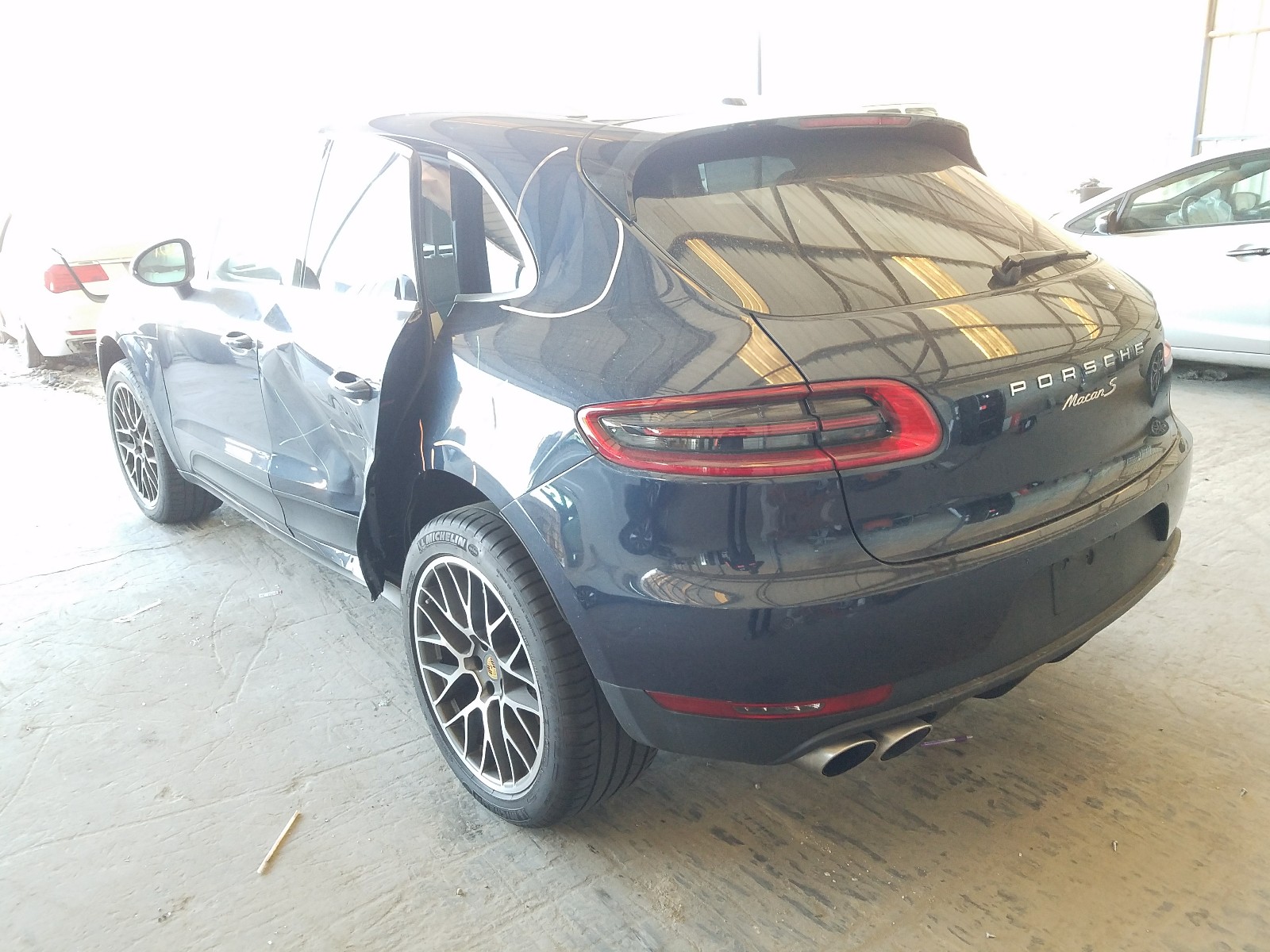 Photo 2 VIN: WP1AB2A55GLB41870 - PORSCHE MACAN S 