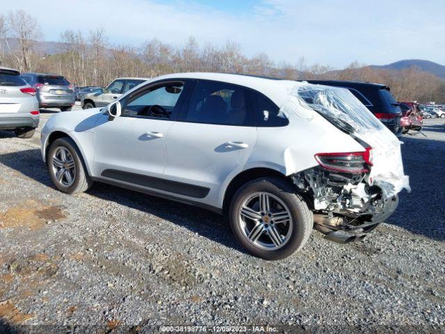 Photo 2 VIN: WP1AB2A55JLB32402 - PORSCHE MACAN 