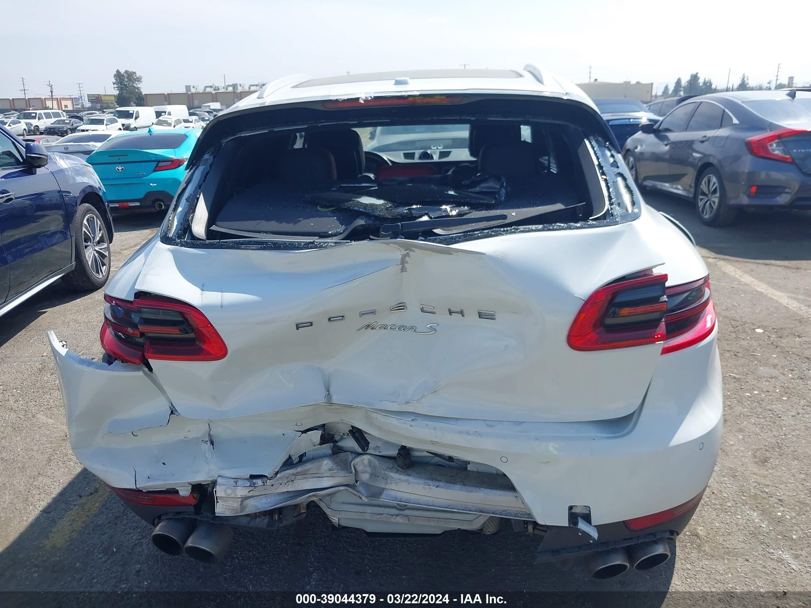 Photo 15 VIN: WP1AB2A56HLB10998 - PORSCHE MACAN 