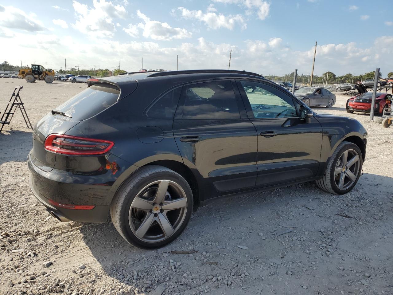 Photo 2 VIN: WP1AB2A59JLB30054 - PORSCHE MACAN 