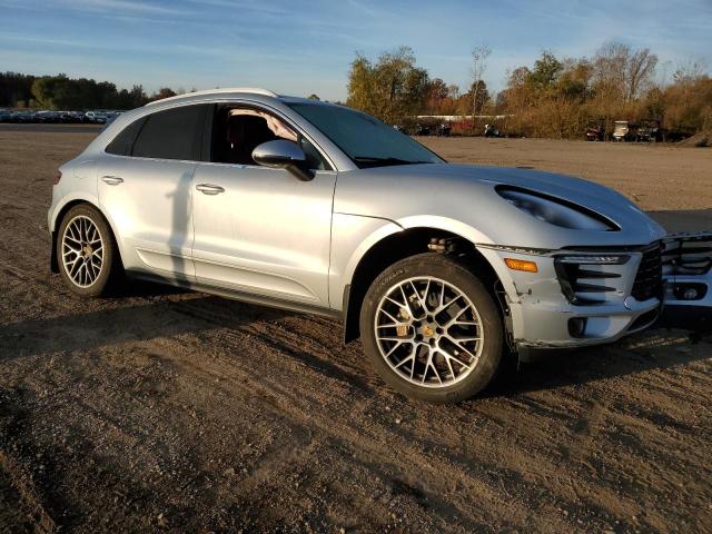 Photo 3 VIN: WP1AB2A59JLB31592 - PORSCHE MACAN S 