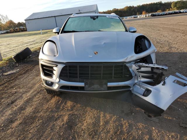 Photo 4 VIN: WP1AB2A59JLB31592 - PORSCHE MACAN S 