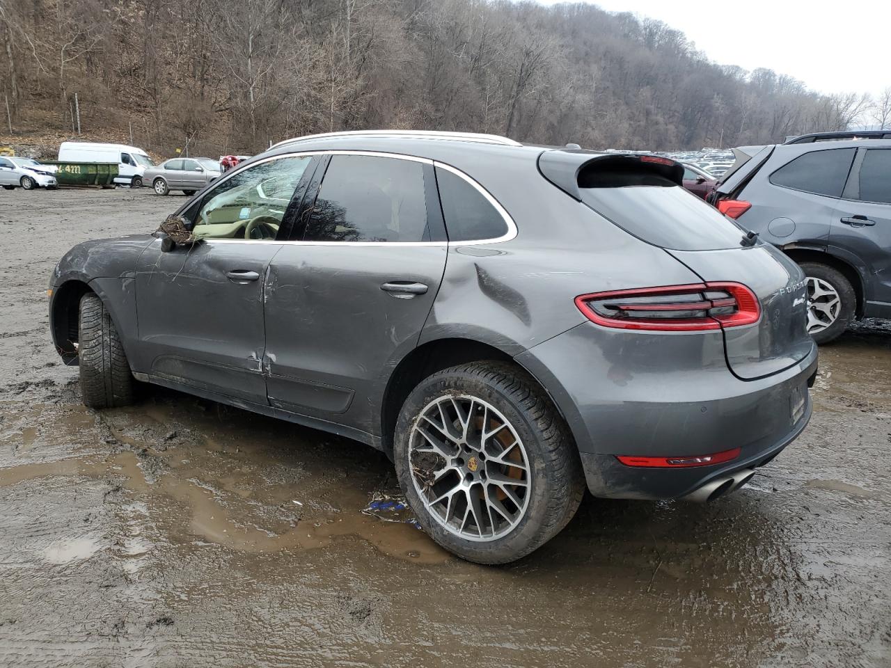 Photo 1 VIN: WP1AB2A5XGLB56820 - PORSCHE MACAN 