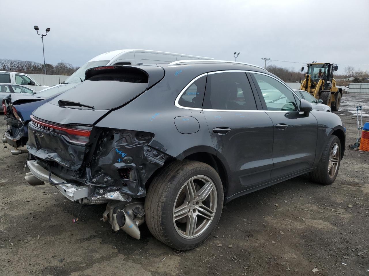 Photo 2 VIN: WP1AB2A5XLLB32057 - PORSCHE MACAN 