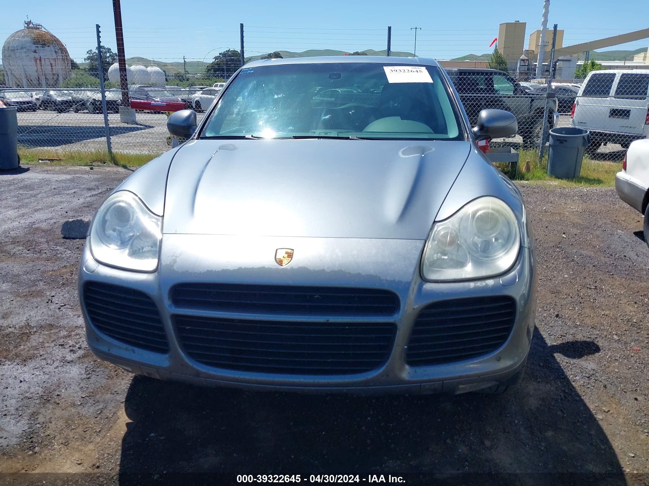 Photo 11 VIN: WP1AC29P54LA90627 - PORSCHE CAYENNE 