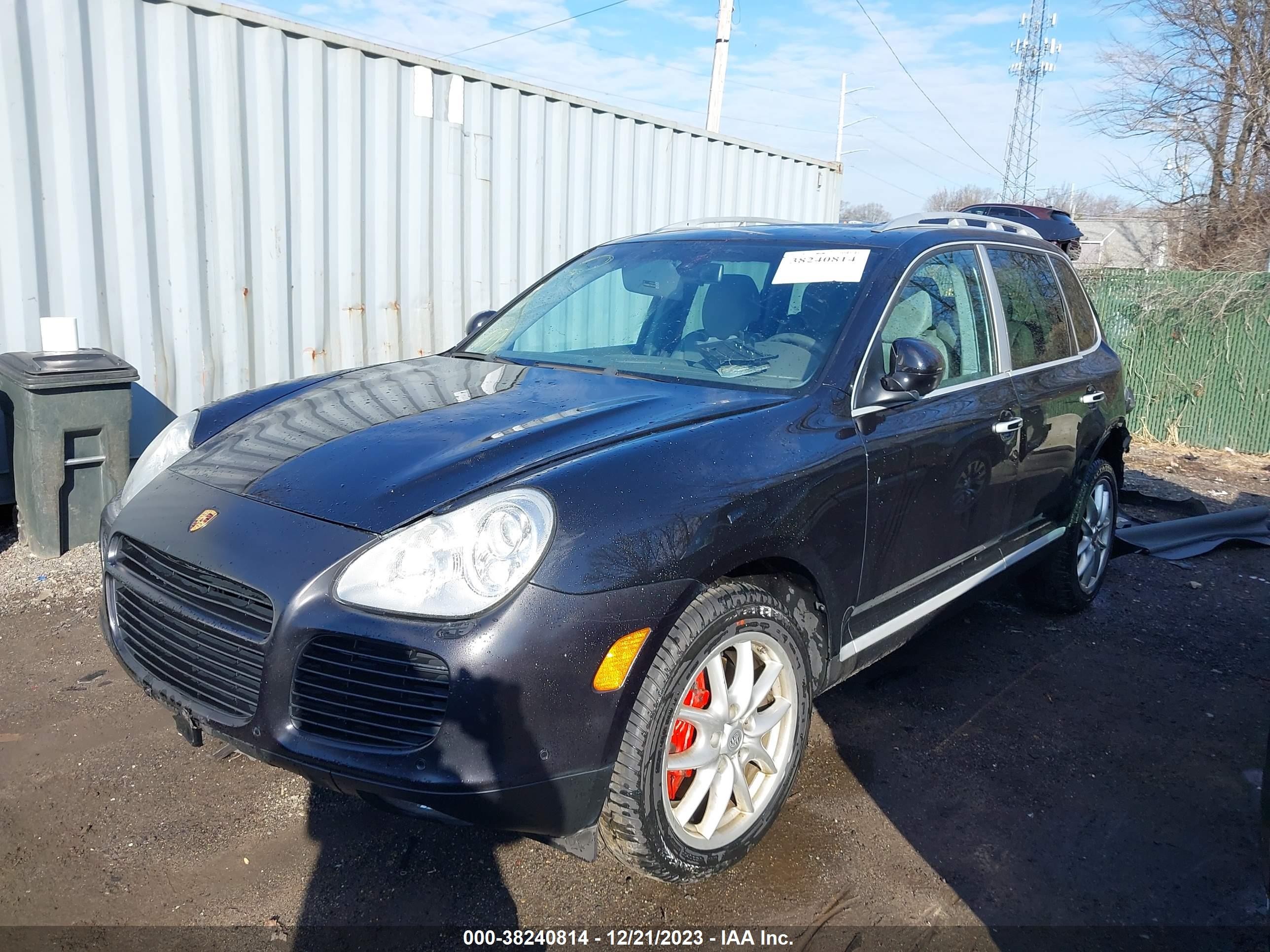 Photo 1 VIN: WP1AC29PX4LA90302 - PORSCHE CAYENNE 