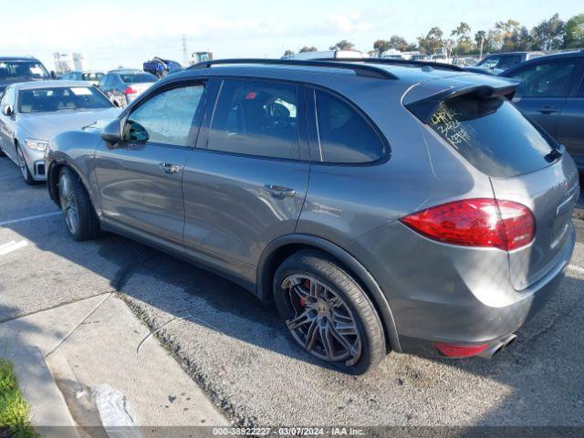 Photo 2 VIN: WP1AC2A22BLA87889 - PORSCHE CAYENNE 