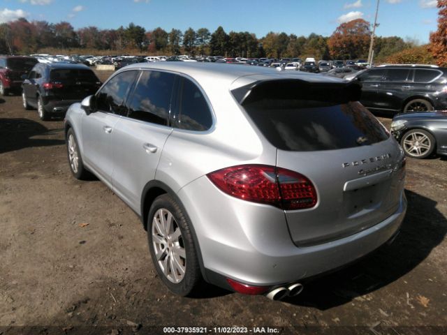 Photo 2 VIN: WP1AC2A23BLA81051 - PORSCHE CAYENNE 