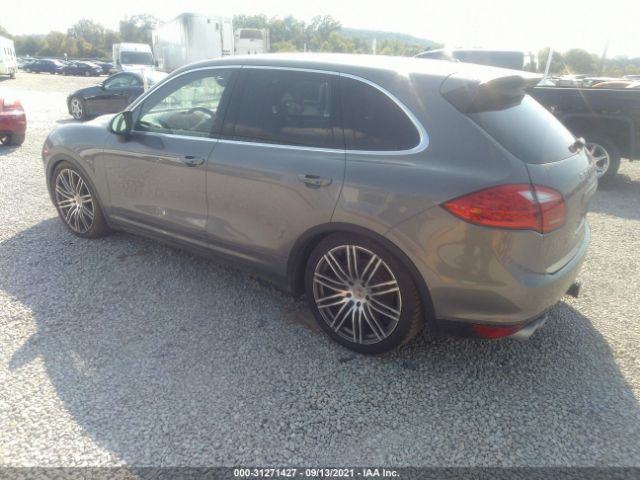 Photo 2 VIN: WP1AC2A25BLA81245 - PORSCHE CAYENNE 