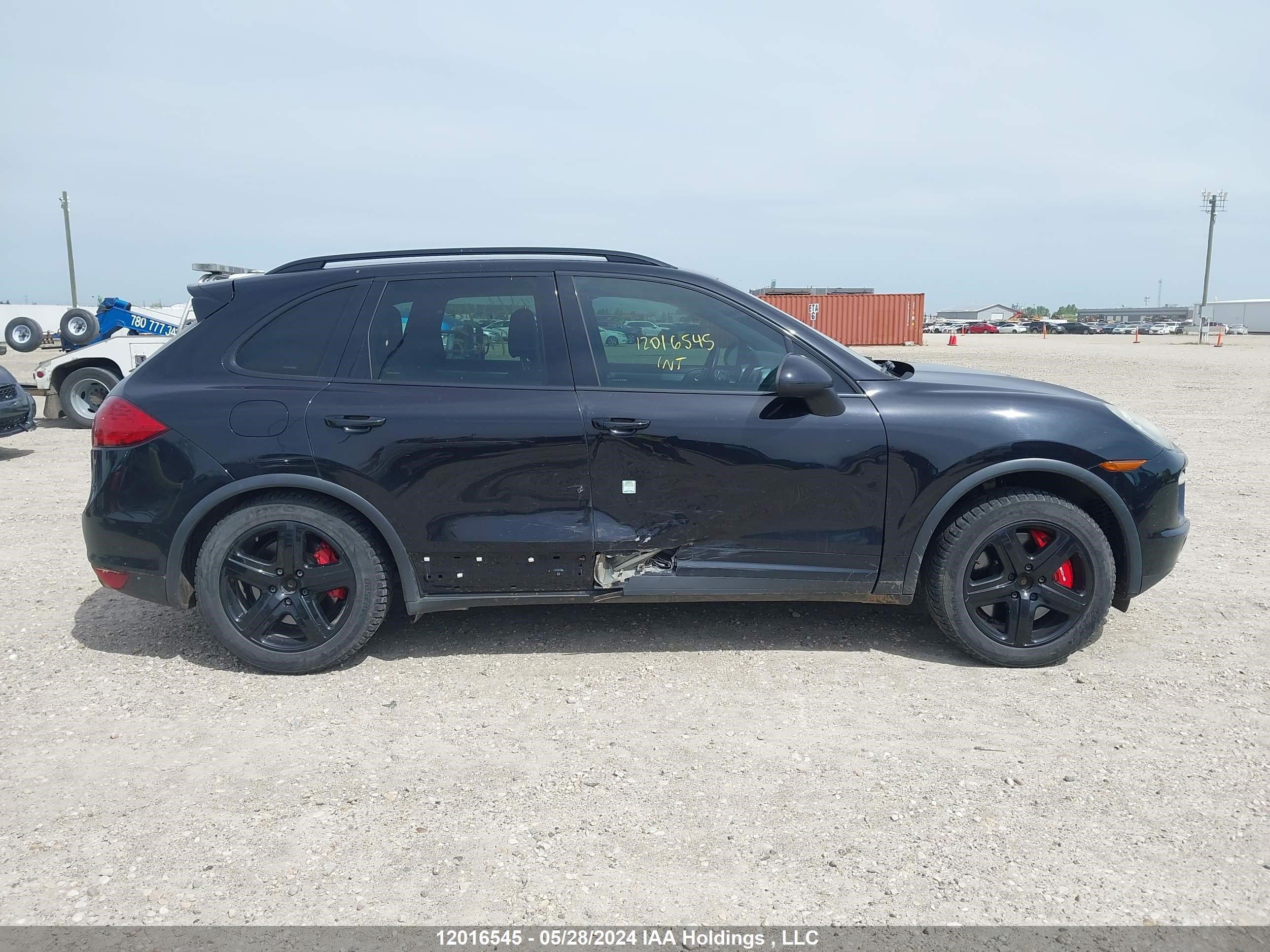 Photo 13 VIN: WP1AC2A28BLA84687 - PORSCHE CAYENNE 