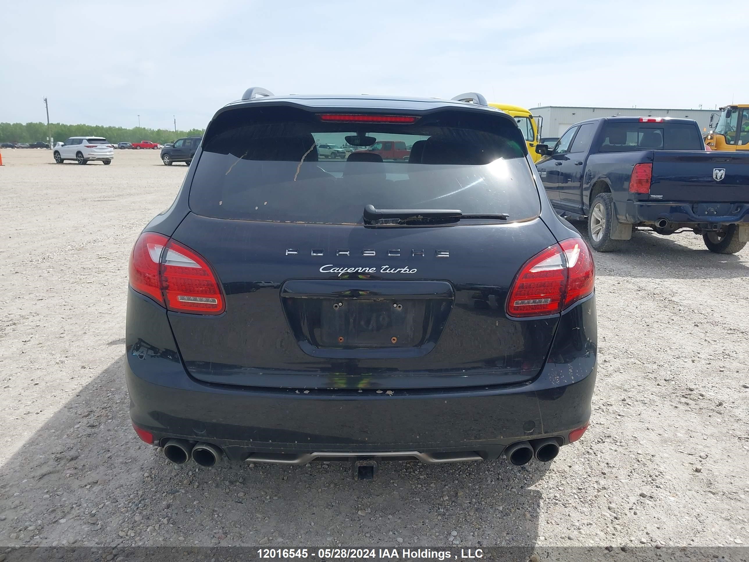 Photo 16 VIN: WP1AC2A28BLA84687 - PORSCHE CAYENNE 