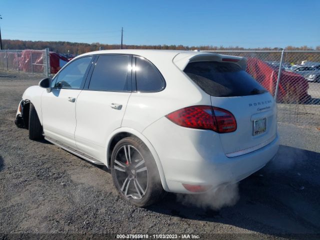 Photo 2 VIN: WP1AC2A28BLA84706 - PORSCHE CAYENNE 