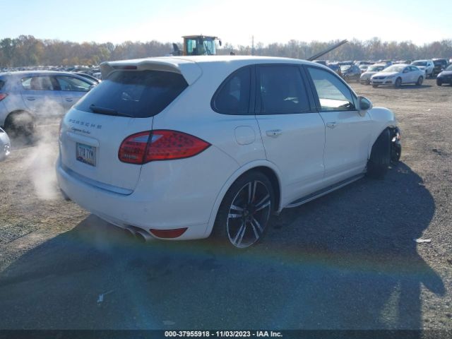 Photo 3 VIN: WP1AC2A28BLA84706 - PORSCHE CAYENNE 