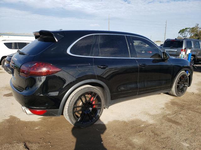 Photo 2 VIN: WP1AC2A28CLA83895 - PORSCHE CAYENNE 