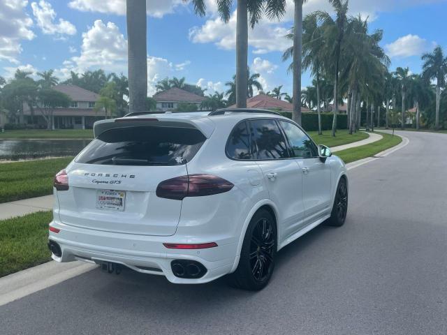 Photo 3 VIN: WP1AD2A21GLA72790 - PORSCHE CAYENNE GT 