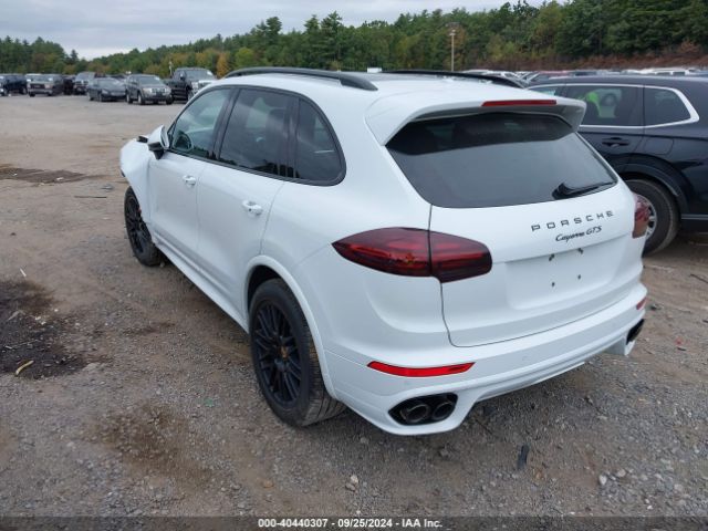 Photo 2 VIN: WP1AD2A23HLA84005 - PORSCHE CAYENNE 