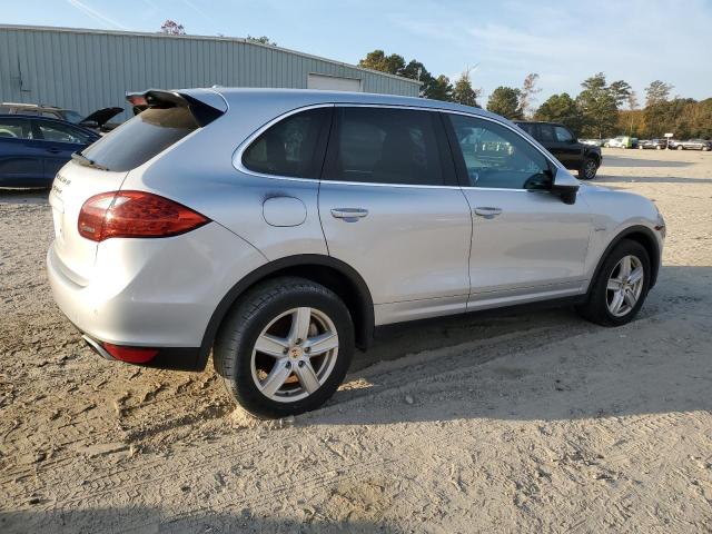 Photo 2 VIN: WP1AE2A20CLA91385 - PORSCHE CAYENNE 