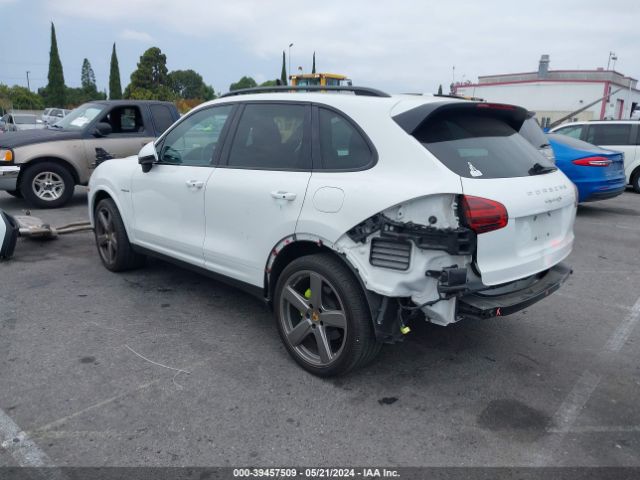 Photo 2 VIN: WP1AE2A20HLA70947 - PORSCHE CAYENNE 