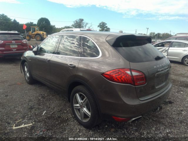 Photo 2 VIN: WP1AE2A21CLA90598 - PORSCHE CAYENNE 