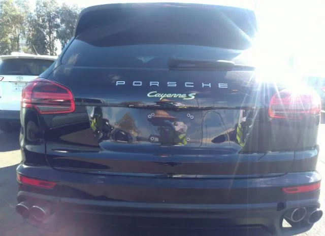 Photo 5 VIN: WP1AE2A21GLA58594 - PORSCHE CAYENNE 