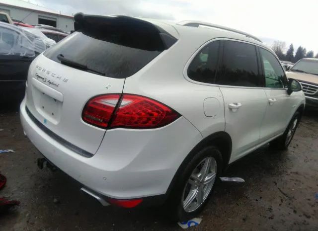 Photo 3 VIN: WP1AE2A22CLA93882 - PORSCHE CAYENNE 