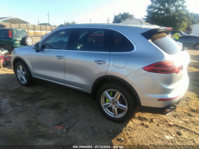 Photo 2 VIN: WP1AE2A22GLA62122 - PORSCHE CAYENNE 