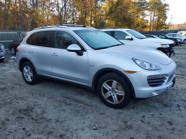 Photo 3 VIN: WP1AE2A25CLA90720 - PORSCHE CAYENNE S 